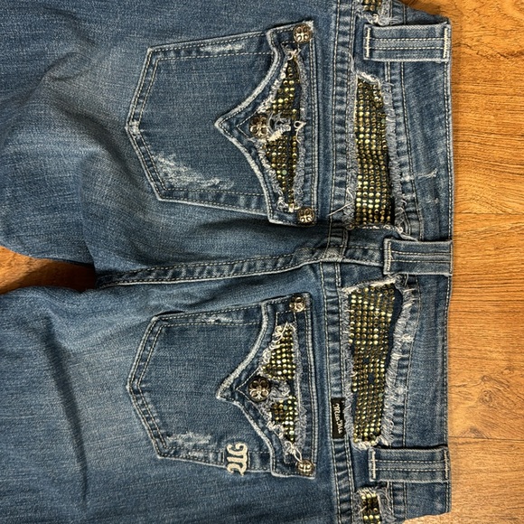 Miss Me bling jeans size 31. - Picture 3 of 6